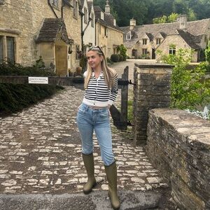 Meet your Posher, Grace